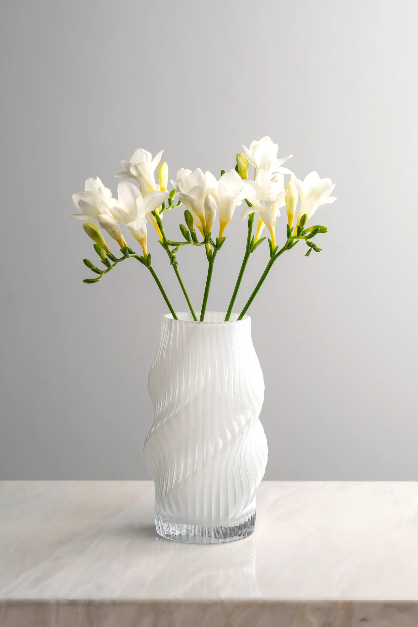 LEONARDO Vase VERDI, gedrehte Optik, edles Farbglas, vielseitig einsetzbar 2
