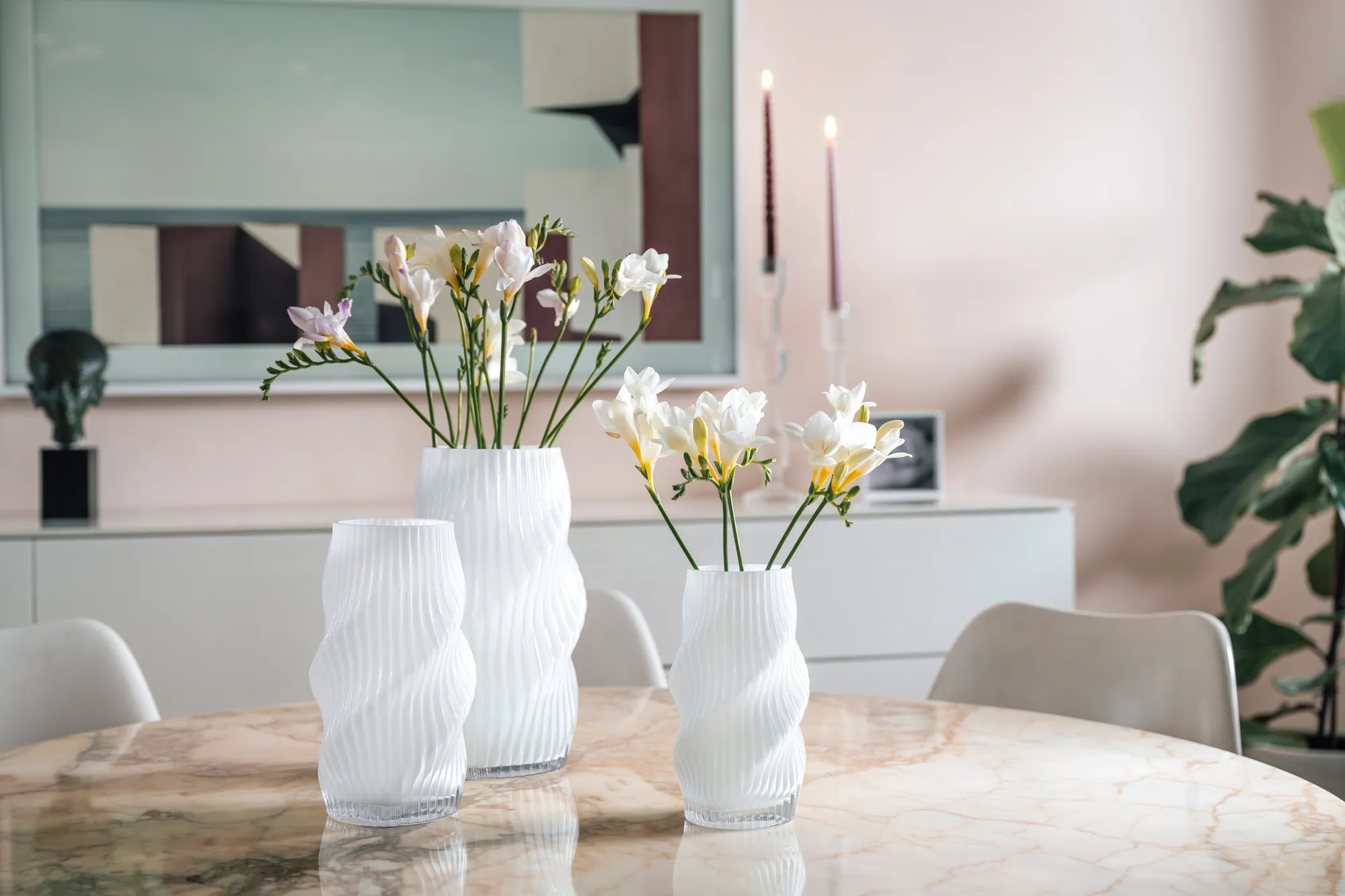LEONARDO Vase VERDI, gedrehte Optik, edles Farbglas, vielseitig einsetzbar 4